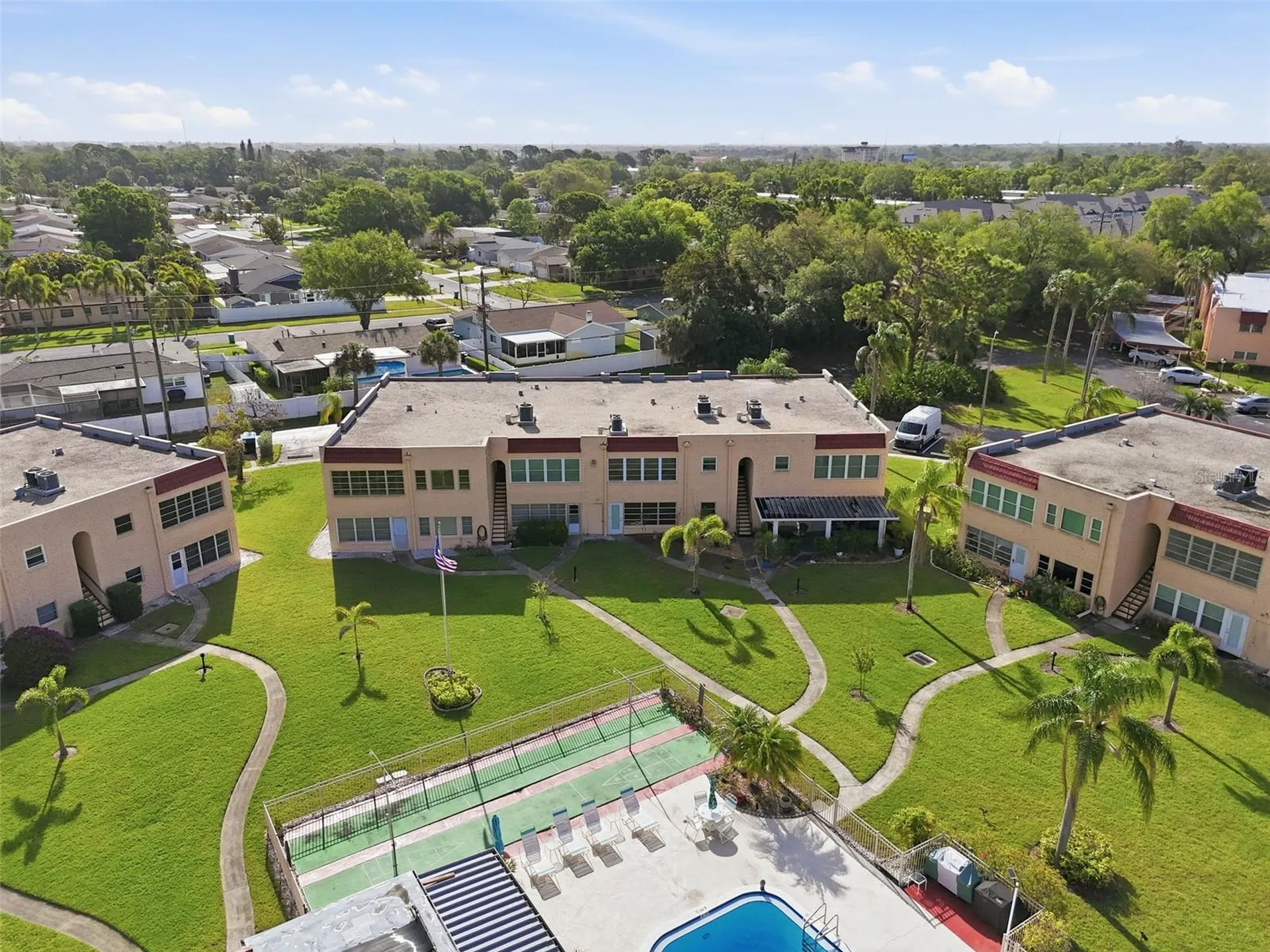 212 Cedarwood Circle Seminole FL 33777