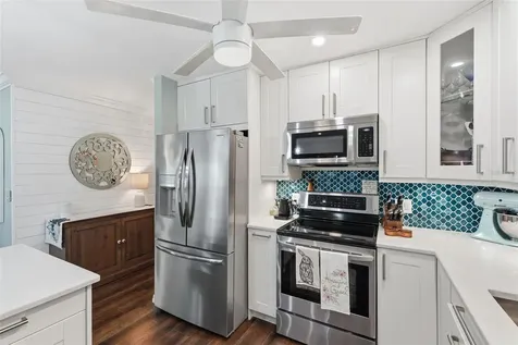 212 Cedarwood Circle Seminole FL 33777