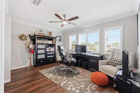 212 Cedarwood Circle Seminole FL 33777