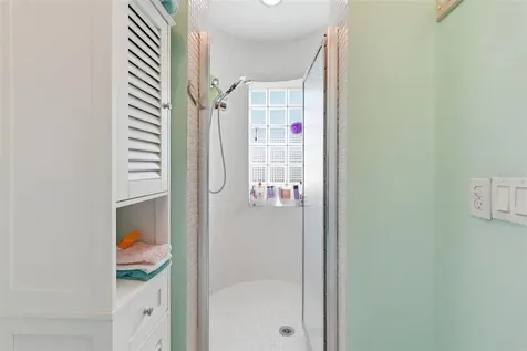 212 Cedarwood Circle Seminole FL 33777