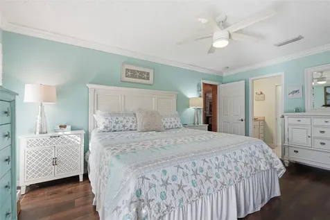 212 Cedarwood Circle Seminole FL 33777
