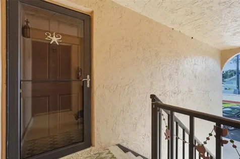 212 Cedarwood Circle Seminole FL 33777