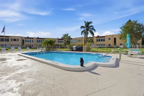 212 Cedarwood Circle Seminole FL 33777