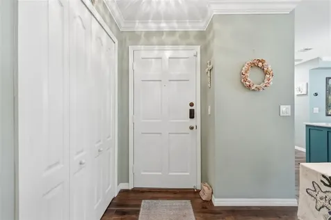212 Cedarwood Circle Seminole FL 33777