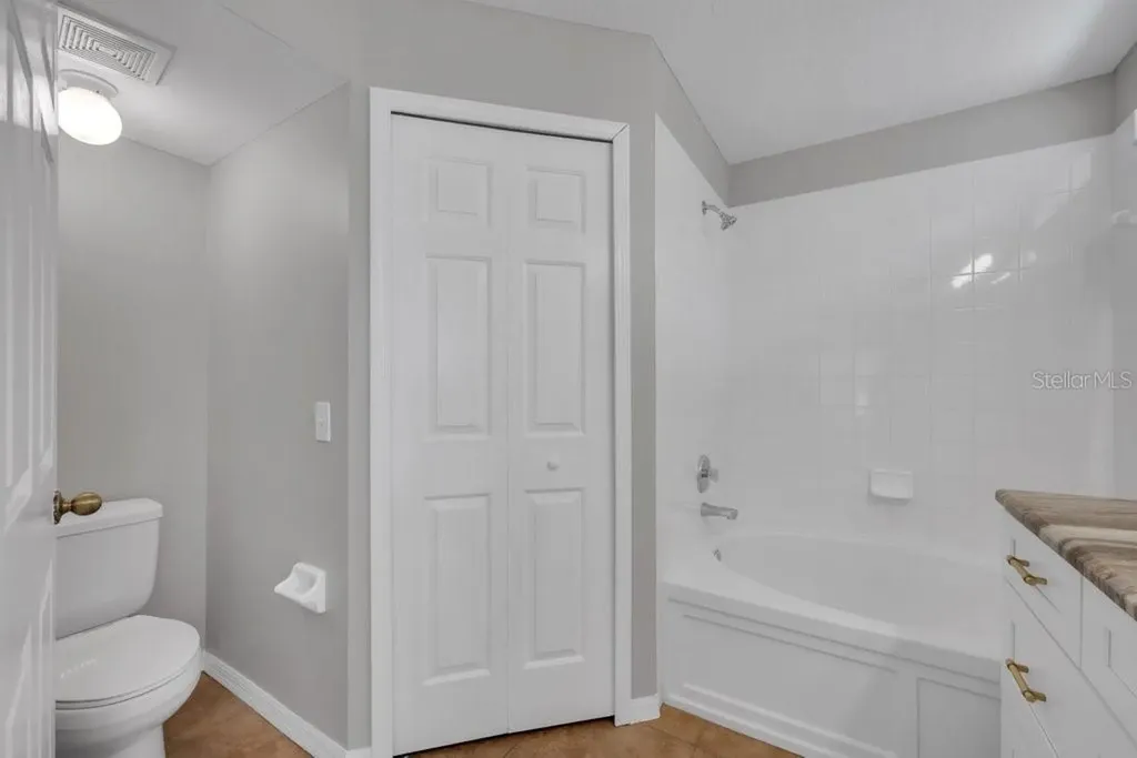 4729 White Bay Circle Wesley Chapel FL 33545