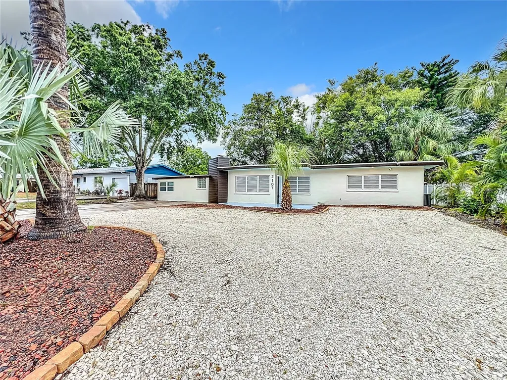 2107 Pine Terrace Sarasota FL 34231