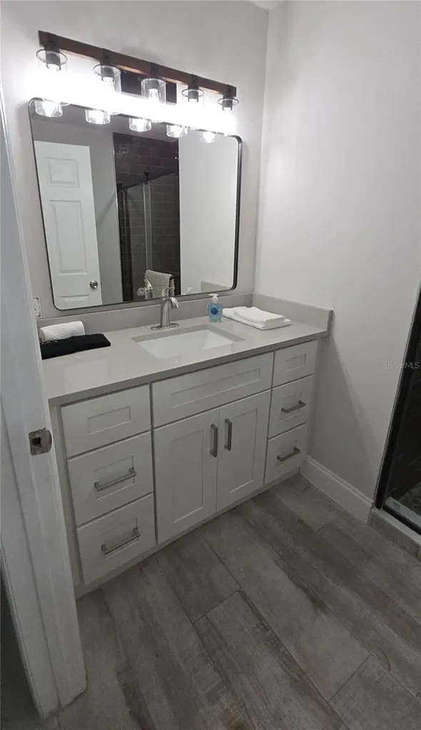 2107 Pine Terrace Sarasota FL 34231
