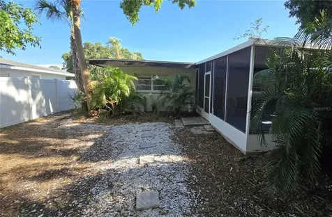2107 Pine Terrace Sarasota FL 34231