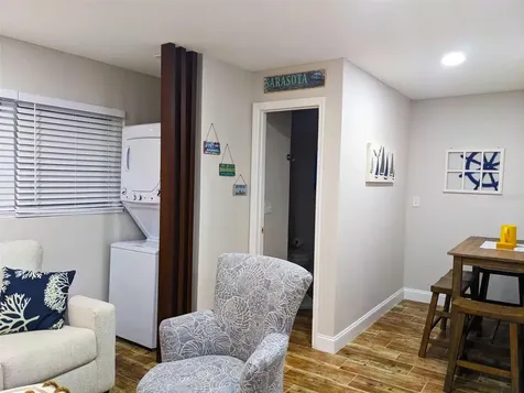 2107 Pine Terrace Sarasota FL 34231