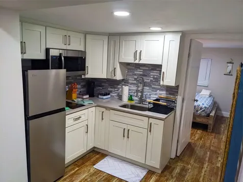 2107 Pine Terrace Sarasota FL 34231