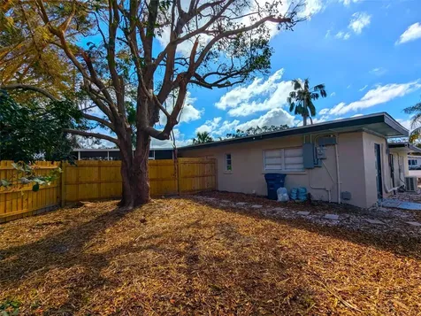 2107 Pine Terrace Sarasota FL 34231
