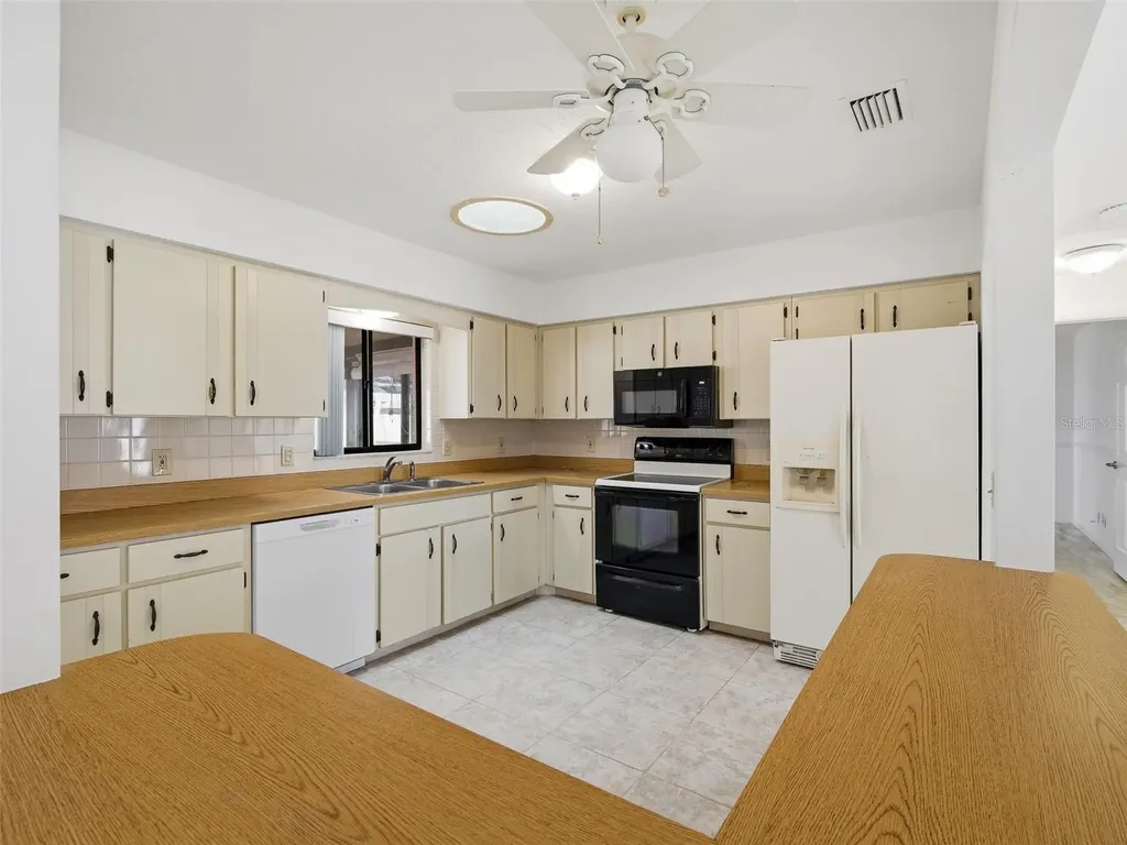 808 E 1st Avenue New Smyrna Beach FL 32169
