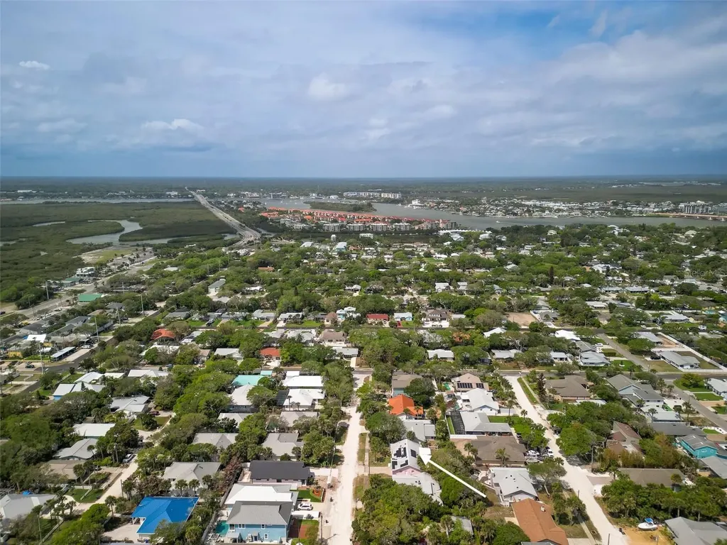 808 E 1st Avenue New Smyrna Beach FL 32169