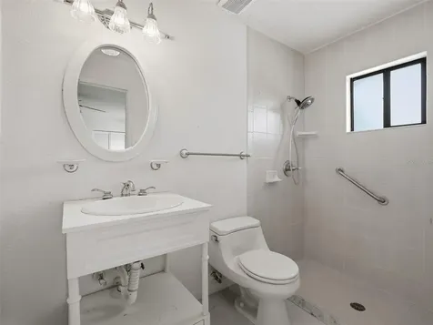 808 E 1st Avenue New Smyrna Beach FL 32169