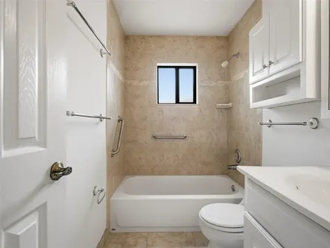 808 E 1st Avenue New Smyrna Beach FL 32169