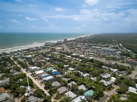 808 E 1st Avenue New Smyrna Beach FL 32169
