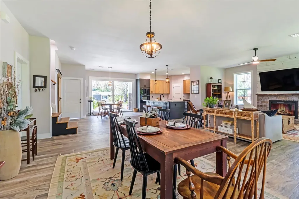 805 Bay Tree Circle Deland FL 32724