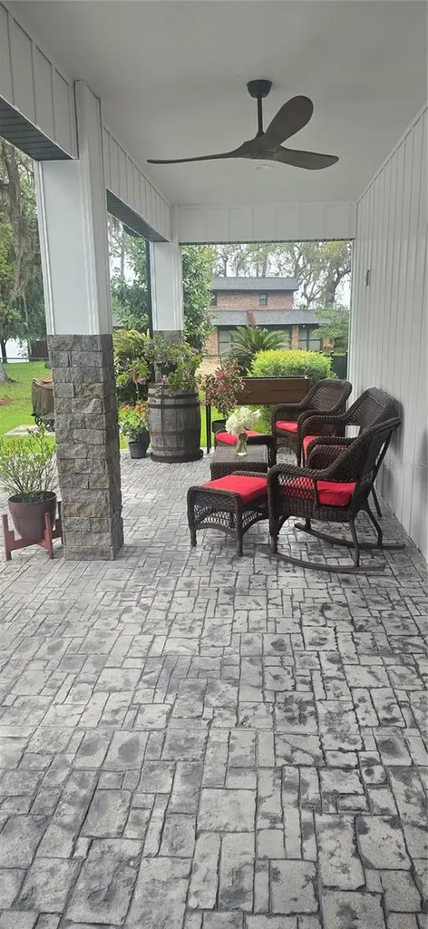 805 Bay Tree Circle Deland FL 32724