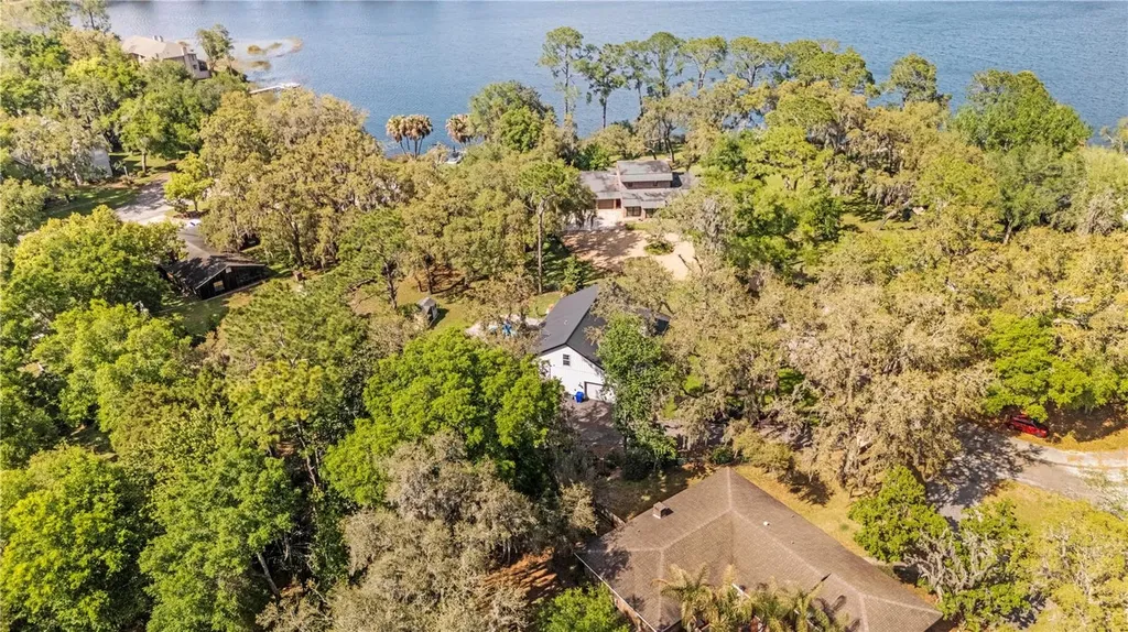 805 Bay Tree Circle Deland FL 32724