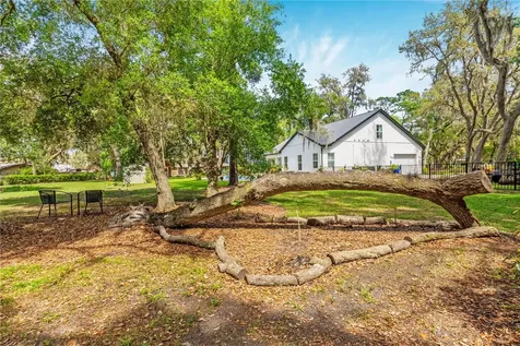805 Bay Tree Circle Deland FL 32724