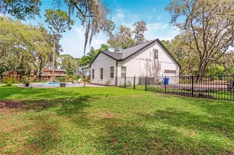 805 Bay Tree Circle Deland FL 32724