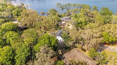 805 Bay Tree Circle Deland FL 32724