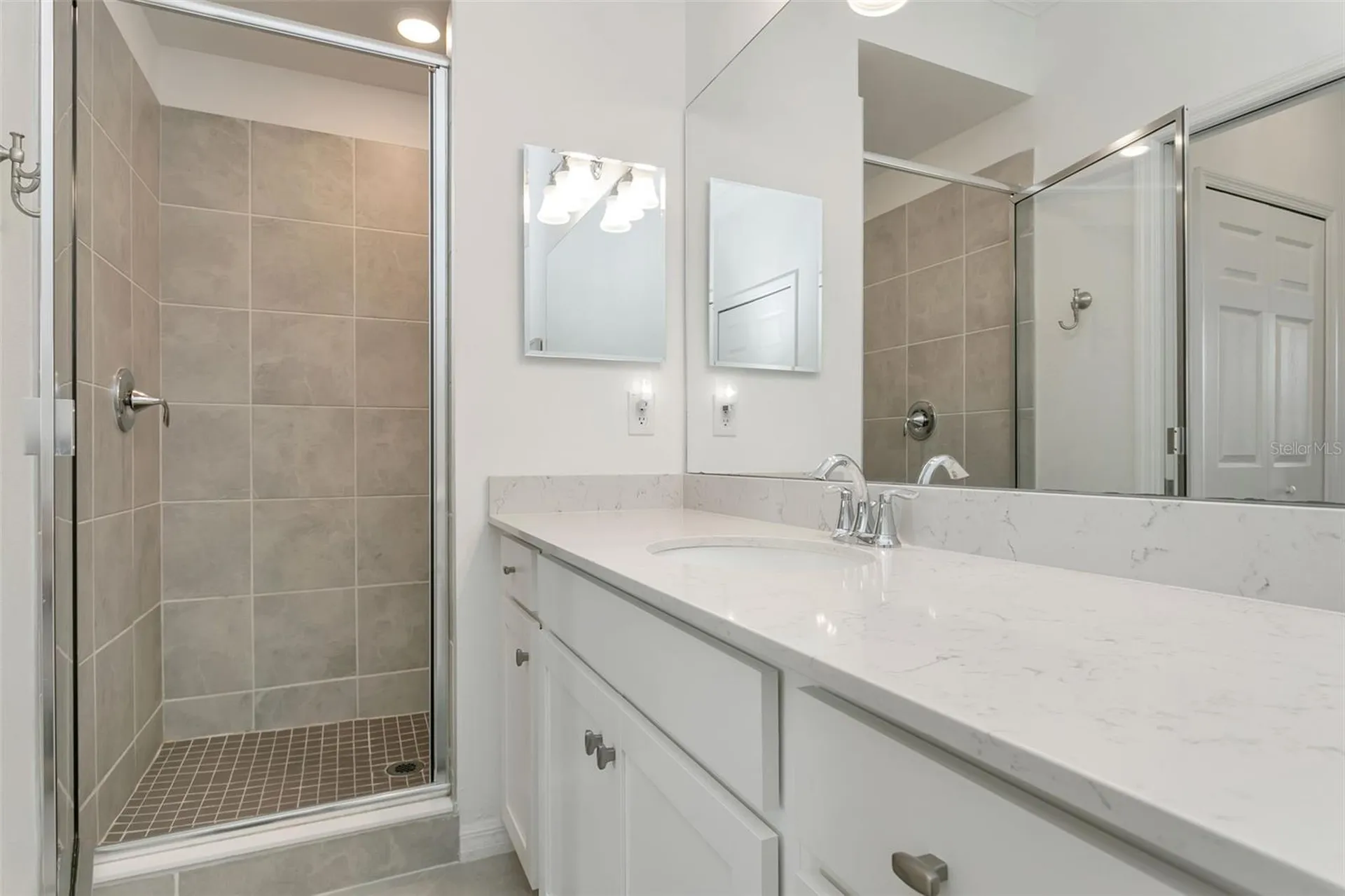 18028 Gawthrop Drive Bradenton FL 34211