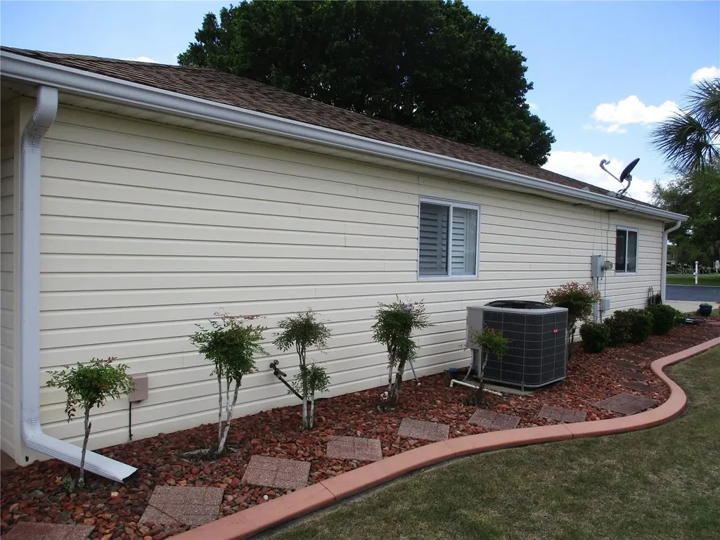 11273 SW 136th Place Dunnellon FL 34432