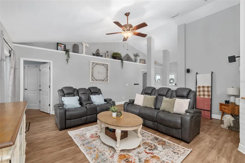 25175 SW 20th Avenue Newberry FL 32669