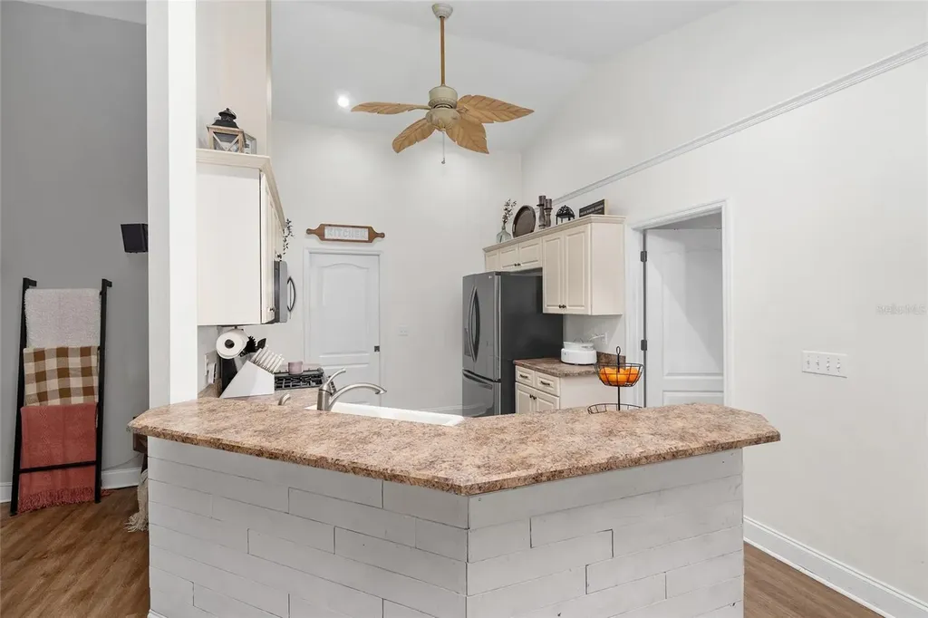 25175 SW 20th Avenue Newberry FL 32669