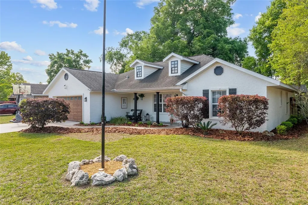 25175 SW 20th Avenue Newberry FL 32669