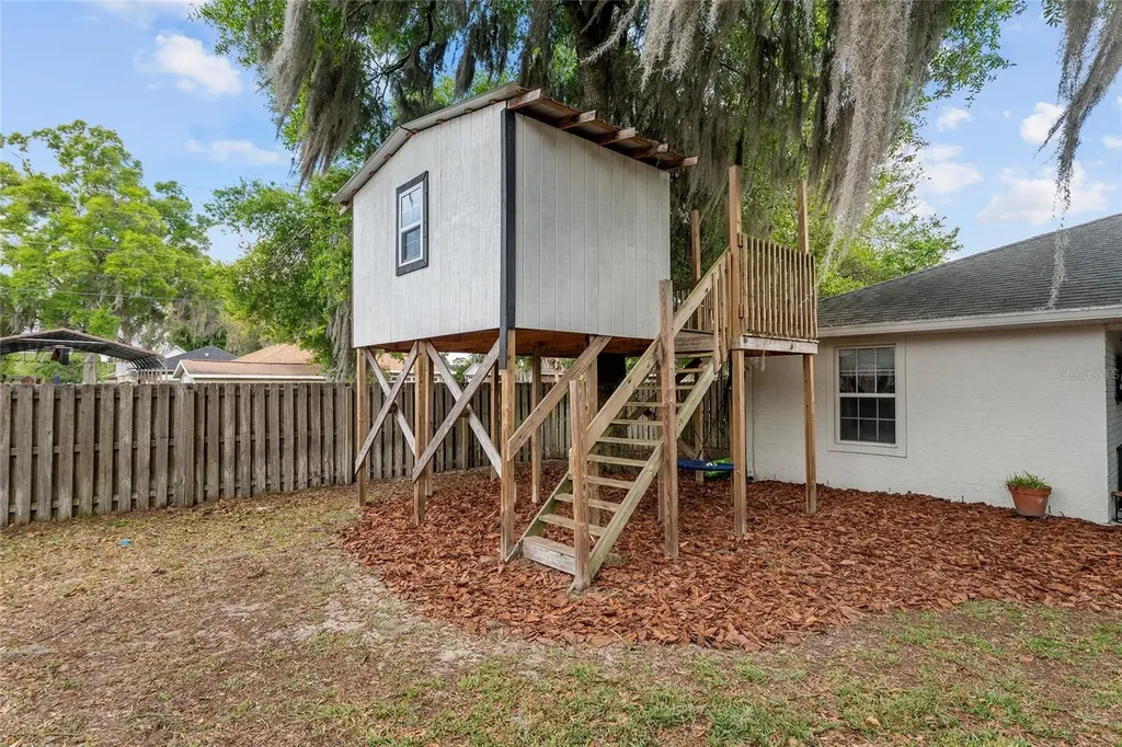 25175 SW 20th Avenue Newberry FL 32669