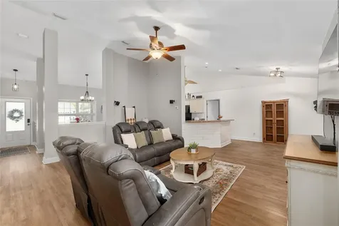 25175 SW 20th Avenue Newberry FL 32669