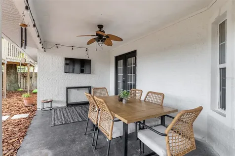 25175 SW 20th Avenue Newberry FL 32669