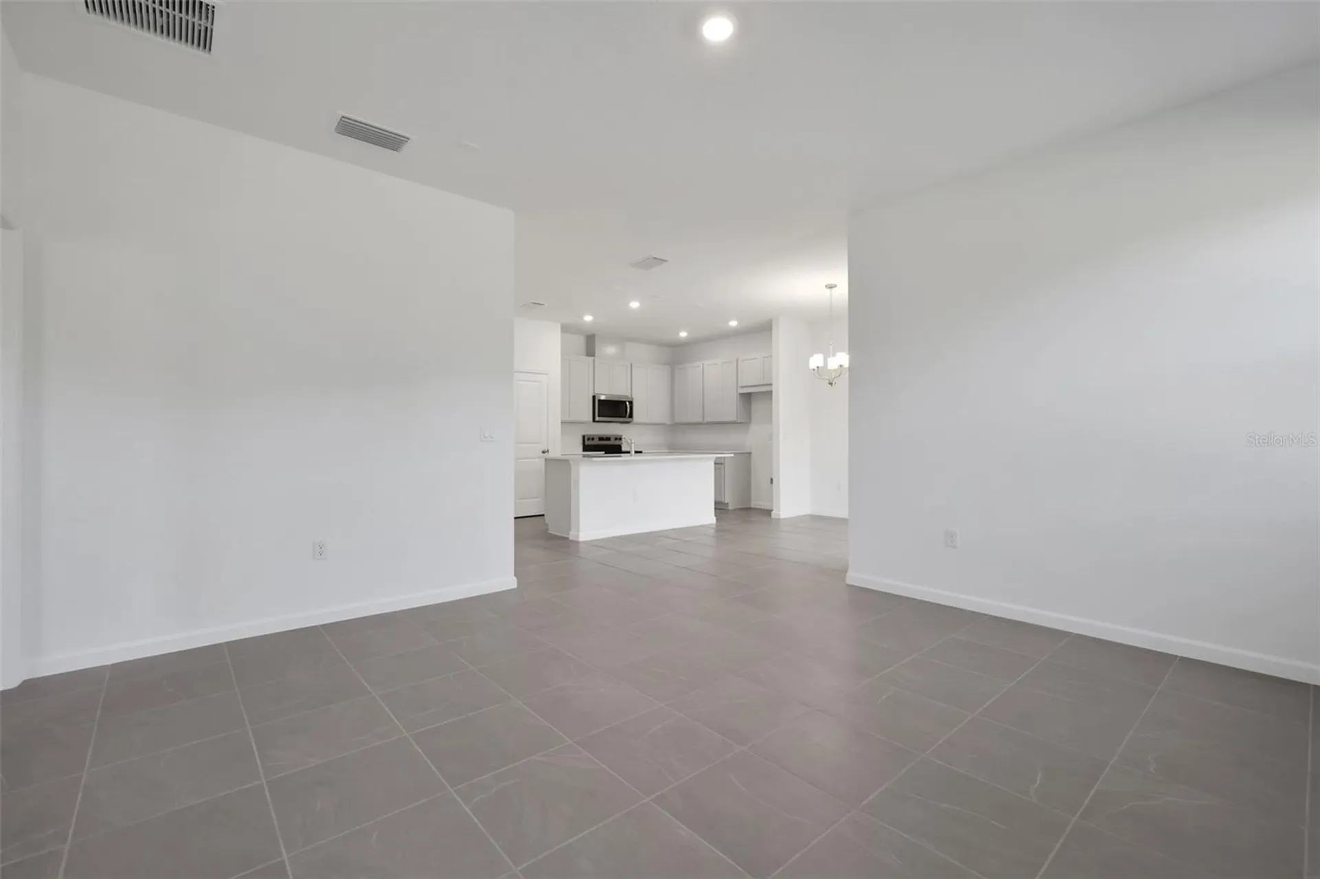 2920 Supermarine Road Tavares FL 32778