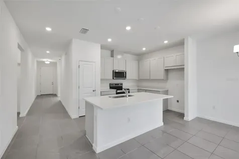 2920 Supermarine Road Tavares FL 32778