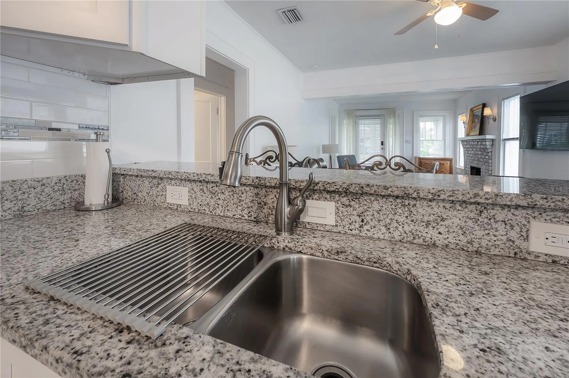 207 W Hiawatha Street Tampa FL 33604
