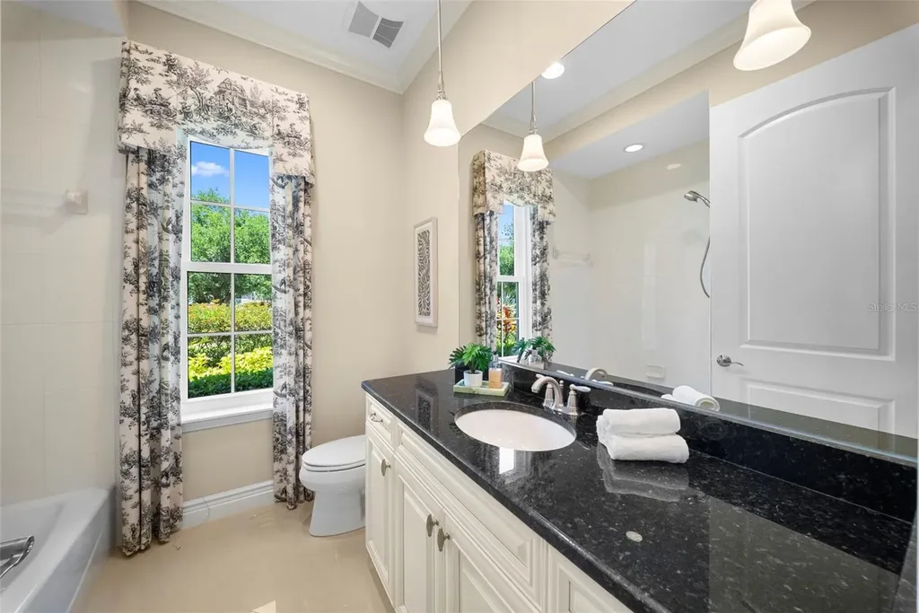 16204 Daysailor Trail Lakewood Ranch FL 34202