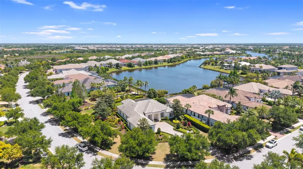 16204 Daysailor Trail Lakewood Ranch FL 34202