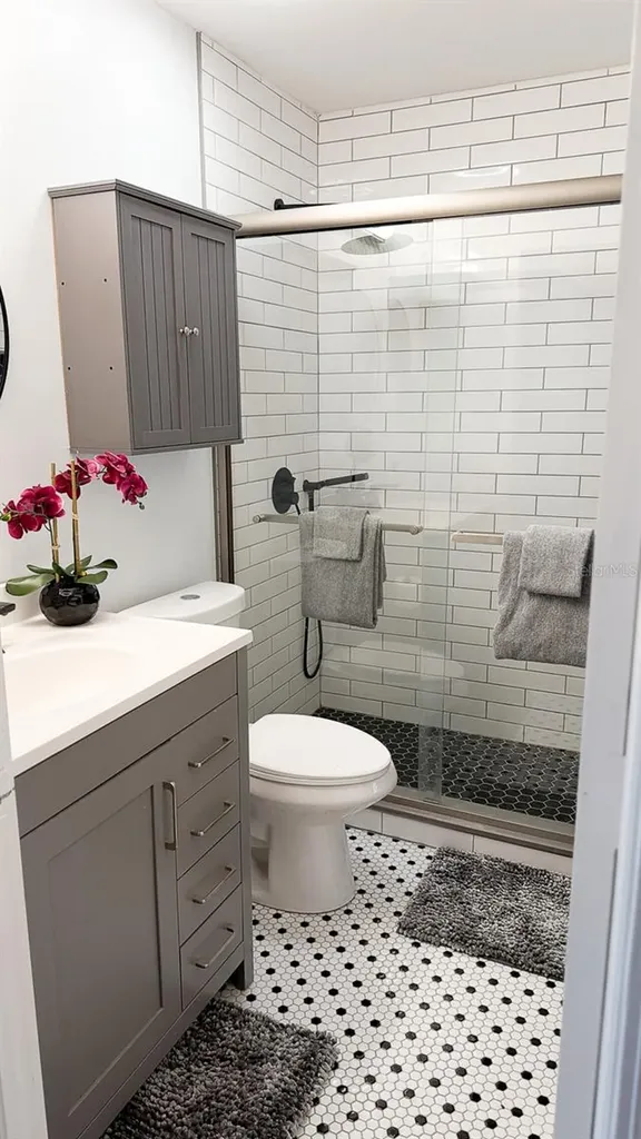 6919 Place De La Paix St Petersburg FL 33707