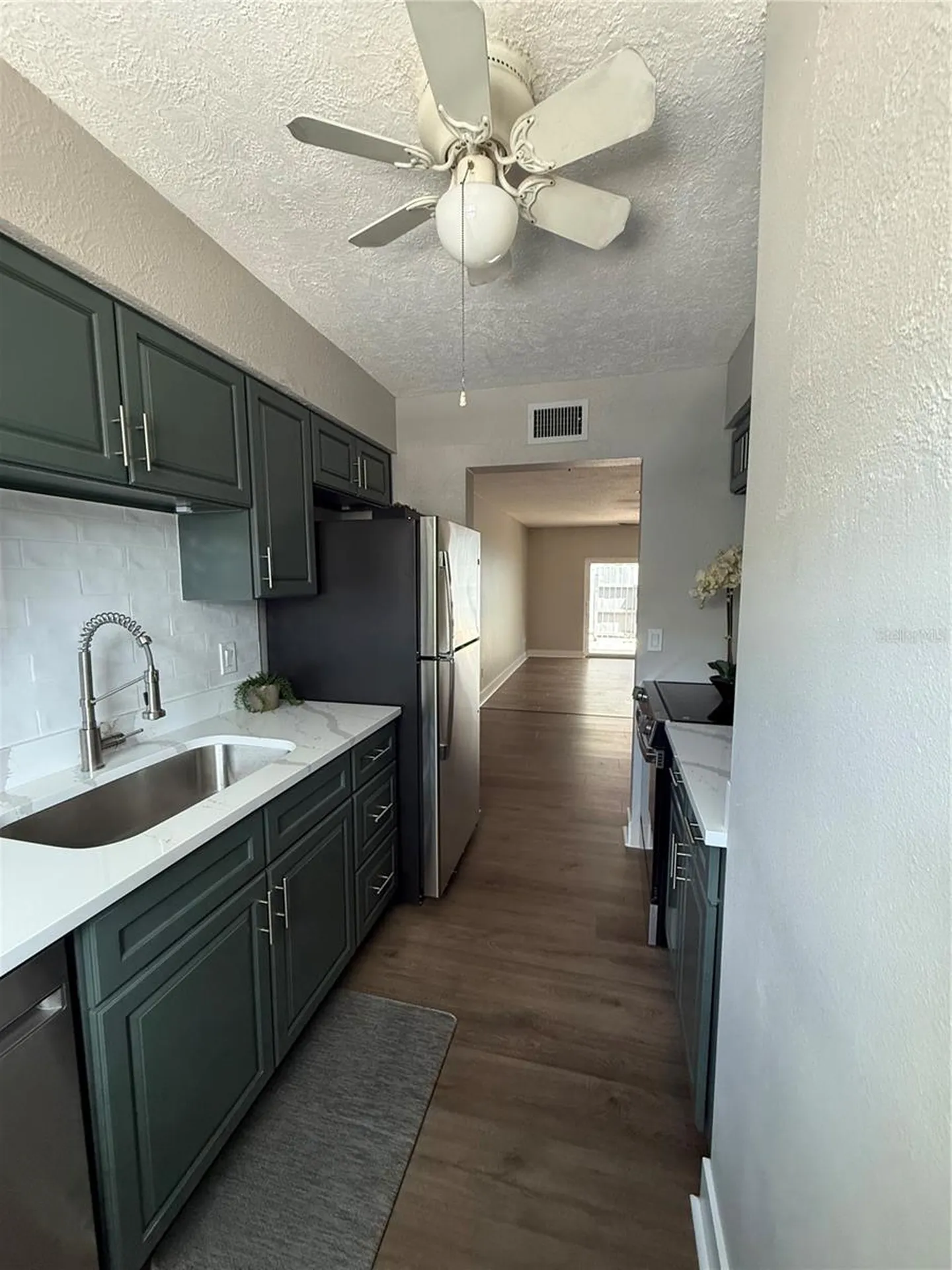 6919 Place De La Paix St Petersburg FL 33707