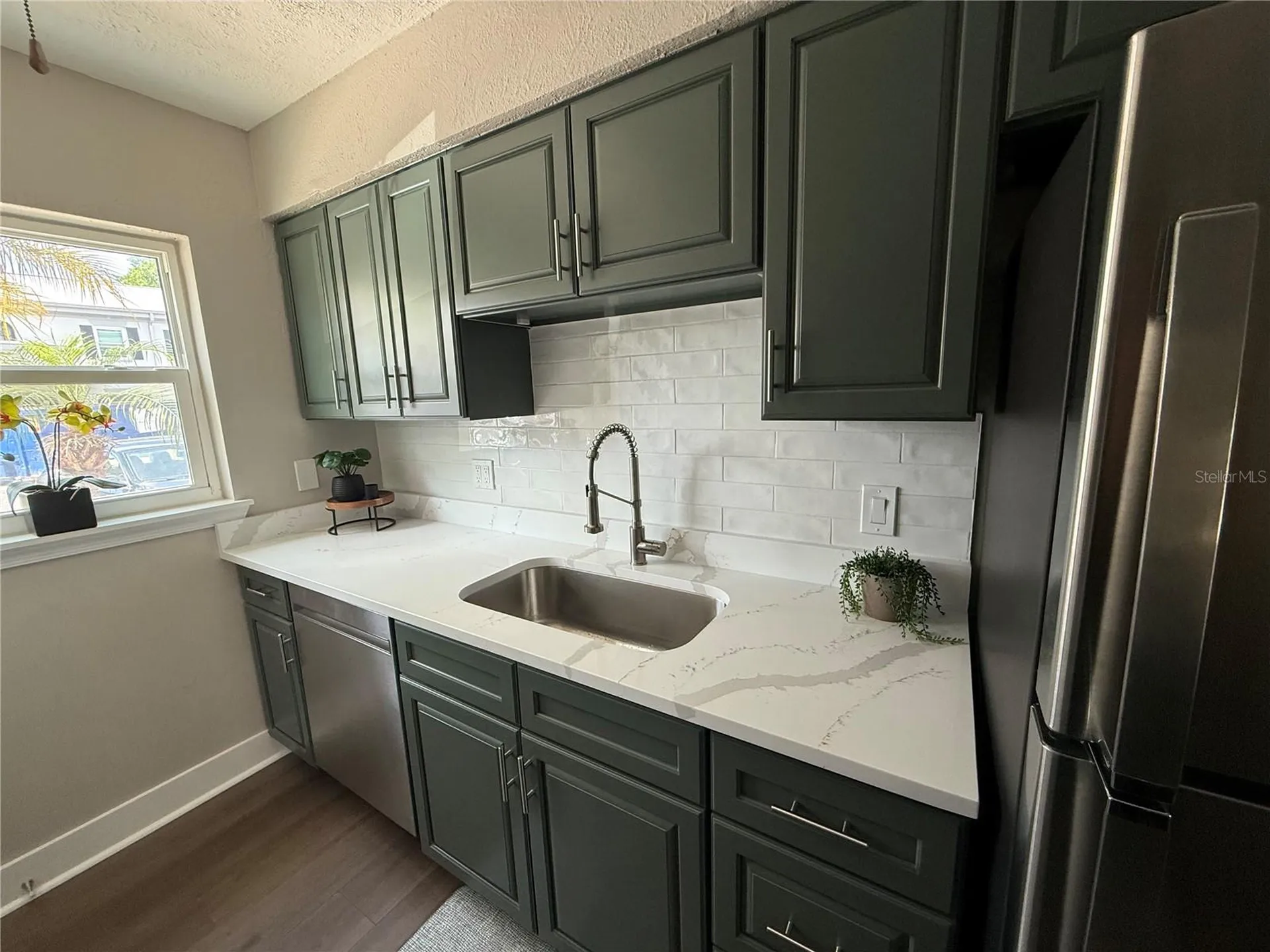6919 Place De La Paix St Petersburg FL 33707