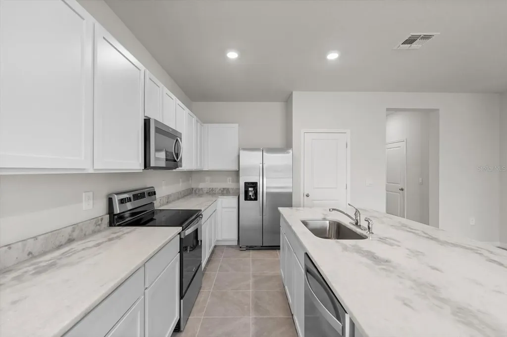 17709 Crescent Moon Loop Bradenton FL 34211