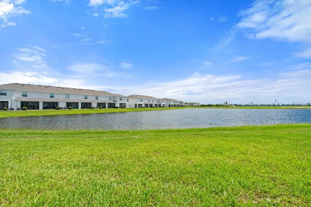 17709 Crescent Moon Loop Bradenton FL 34211