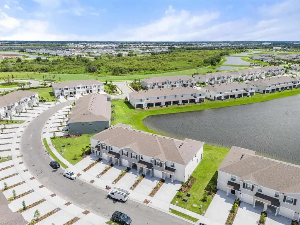 17709 Crescent Moon Loop Bradenton FL 34211