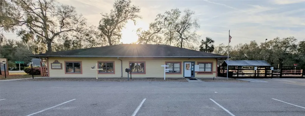 25541 Sorrento Avenue Sorrento FL 32776
