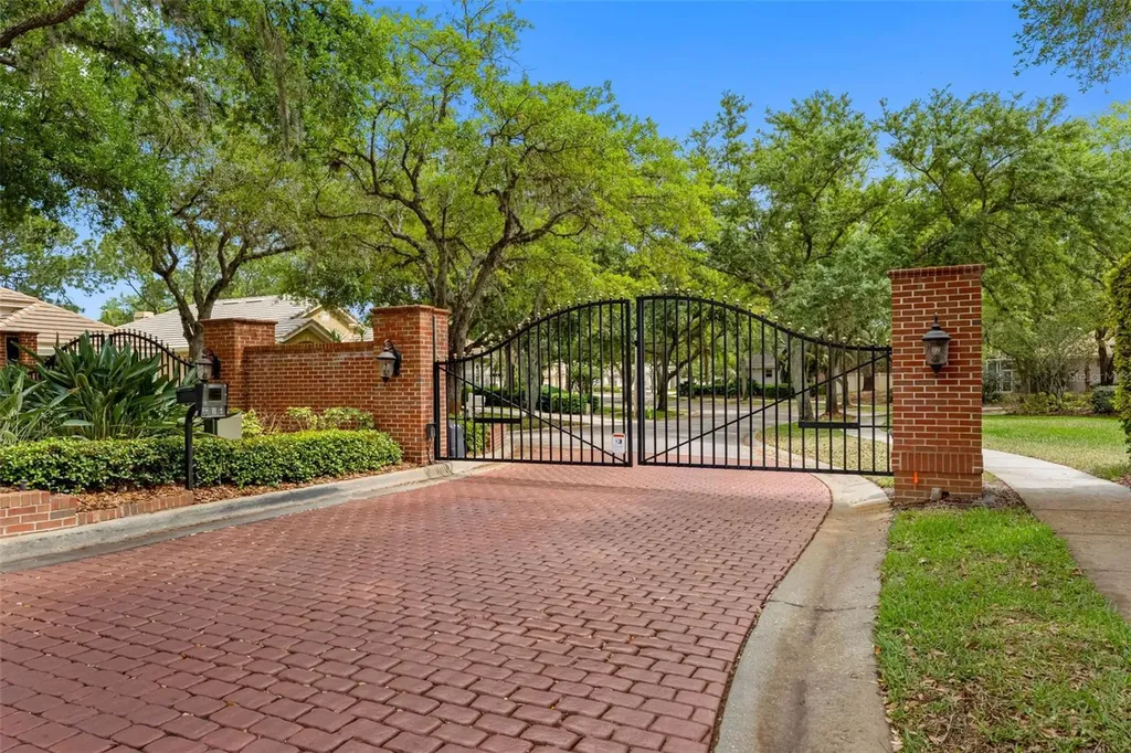 17648 Nathans Drive Tampa FL 33647
