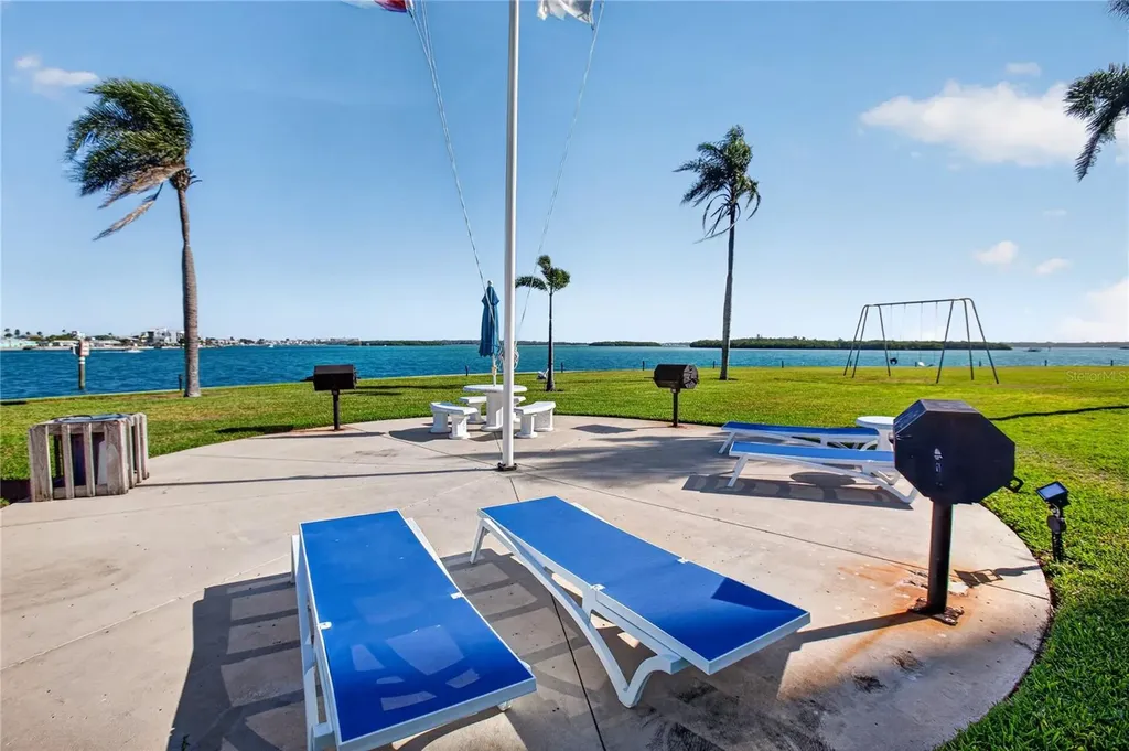 1 Key Capri Treasure Island FL 33706