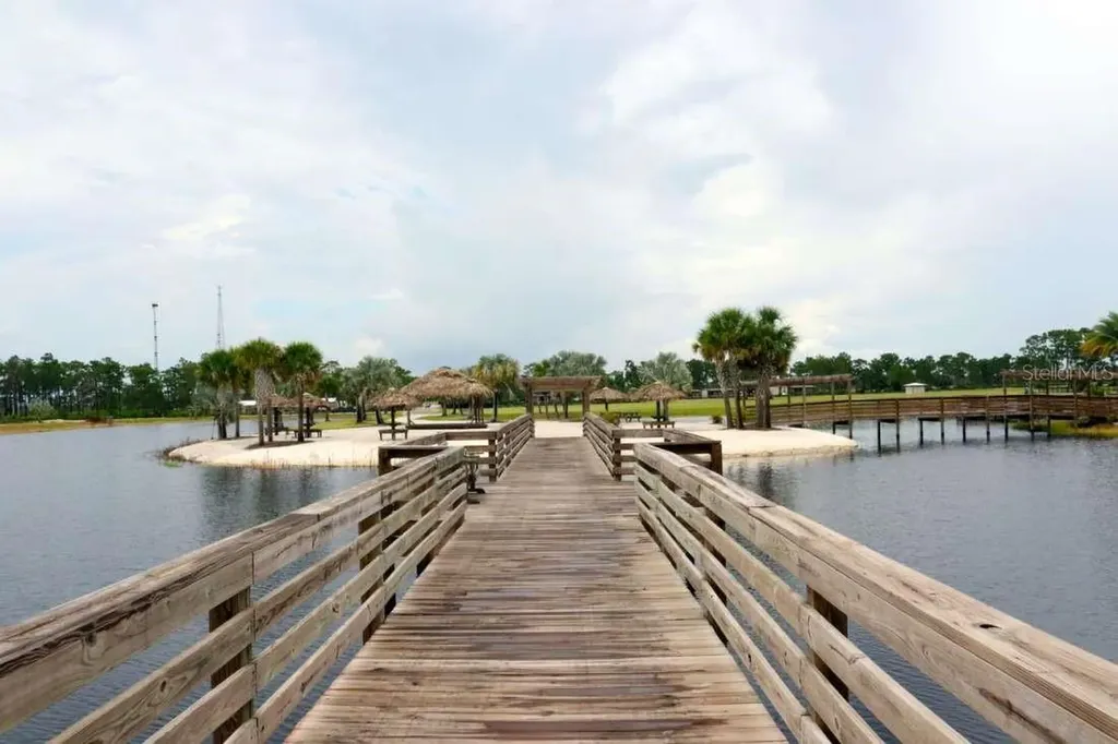 94 Cedar Circle E Lake Wales FL 33898