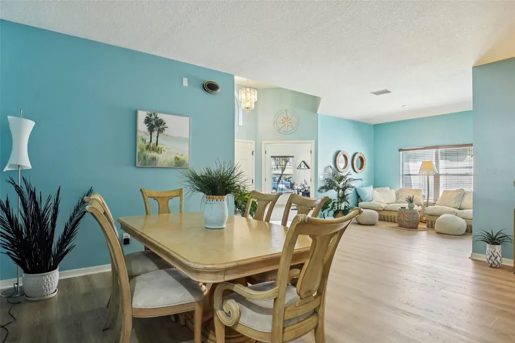 319 19th Street NW Ruskin FL 33570